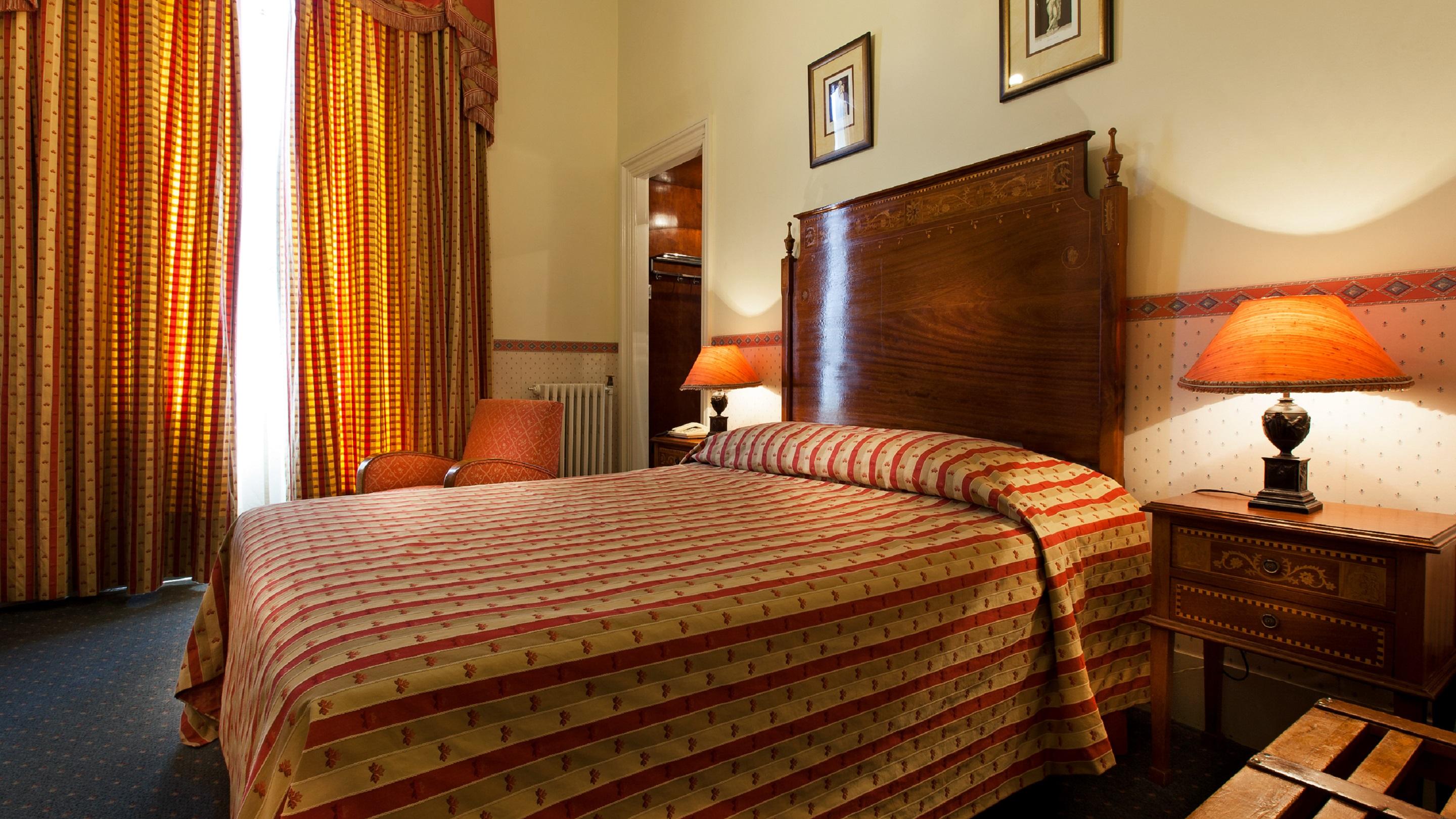 Palace Hotel Do Bussaco Luso  Luaran gambar A bedroom at the hotel
