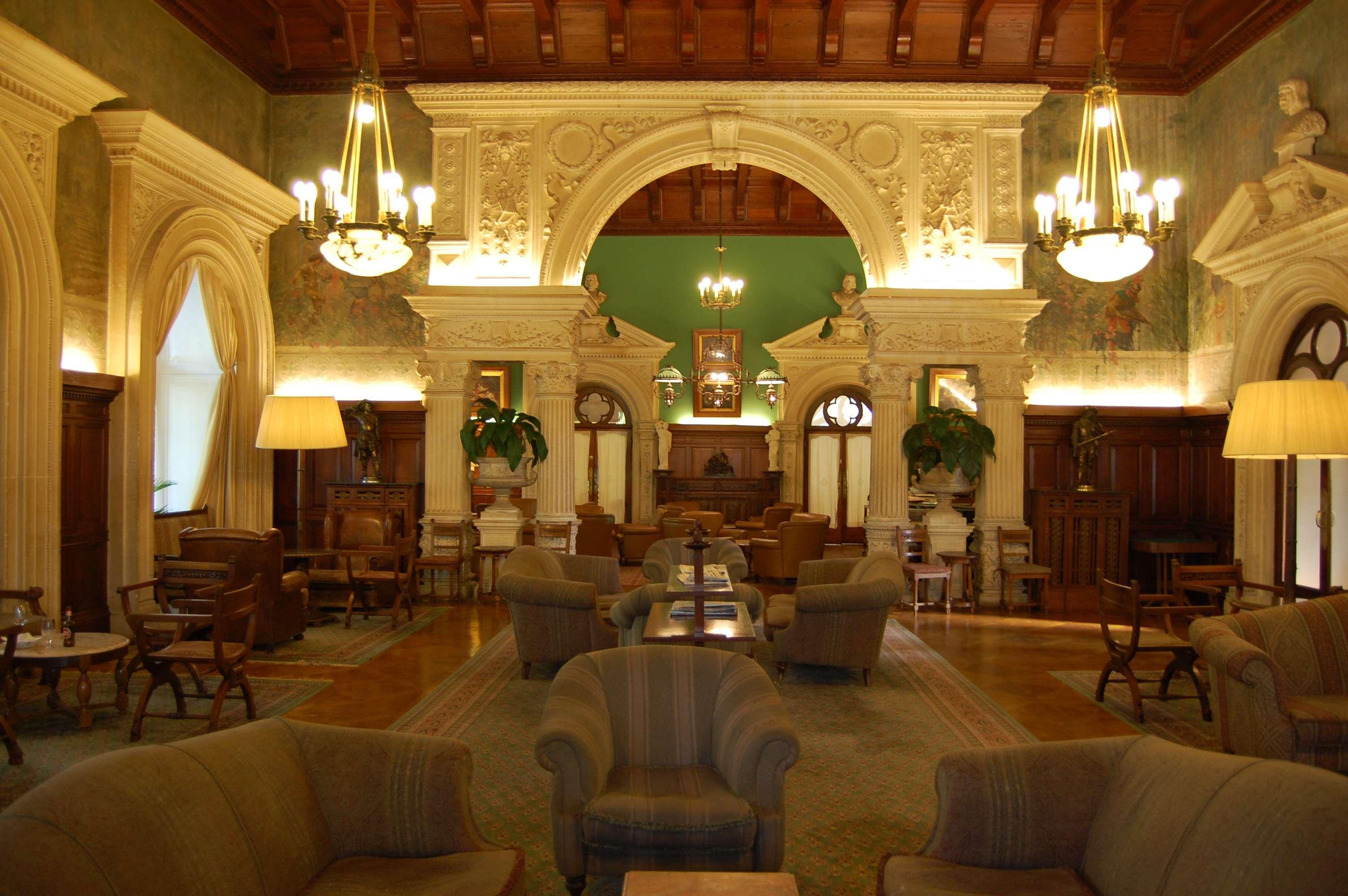 Palace Hotel Do Bussaco Luso  Luaran gambar The lobby of the hotel