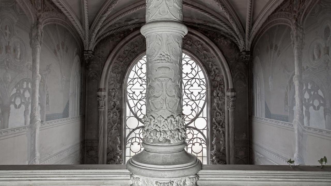 Palace Hotel Do Bussaco Luso  Luaran gambar The column of the fountain