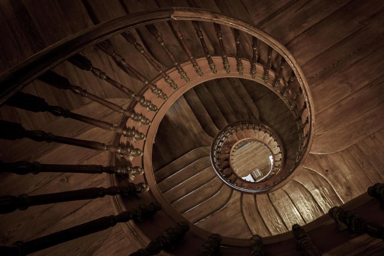 Palace Hotel Do Bussaco Luso  Luaran gambar Spiral staircase