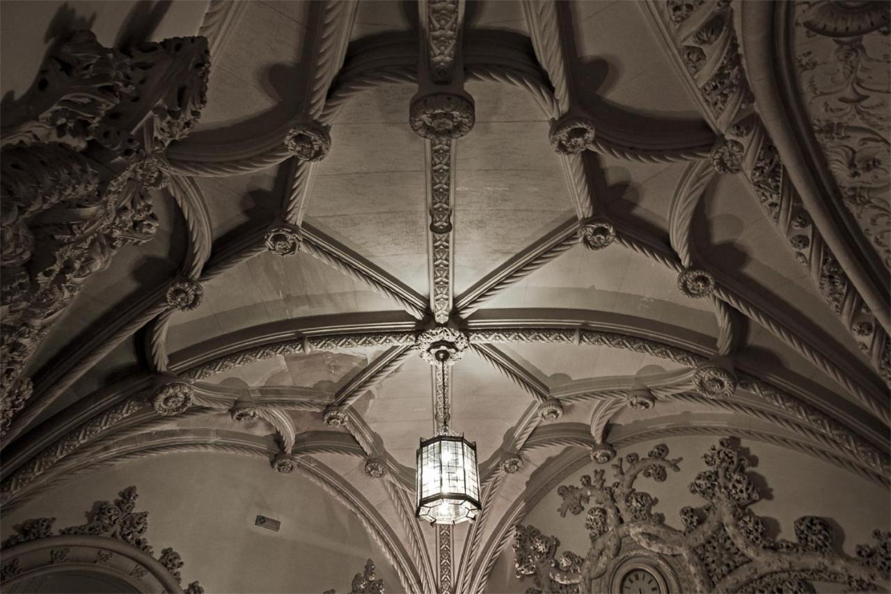 Palace Hotel Do Bussaco Luso  Luaran gambar The ceiling of the nave